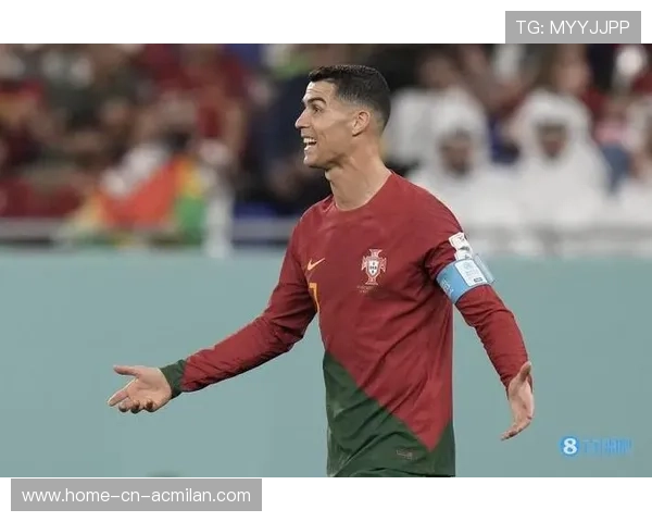 C罗社媒点赞神秘账号，球迷疯猜意味深长