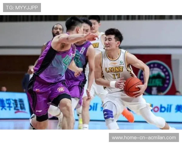 CBA孙铭徽持球调度训练更顺,展现全能控卫新风采